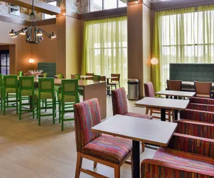 Photo 3 - Hampton Inn & Suites St. Paul Oakdale/Woodbury