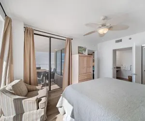 Photo 5 - Romar Place 506 3 Bedroom Condo by RedAwning