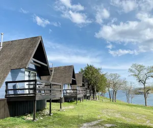 Photo 2 - Calm Waters Cabin Resort