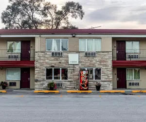 Photo 2 - Red Roof Inn Chicago - Alsip