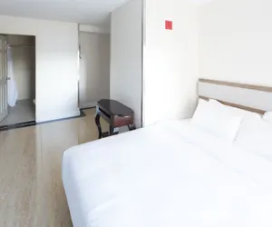 Photo 5 - Mayfair Inn and Suites