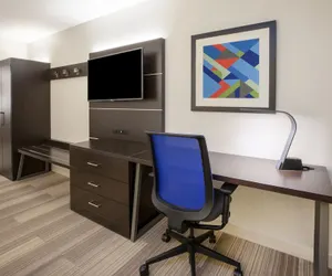 Photo 5 - Holiday Inn Express & Suites Atlanta N - Woodstock, an IHG Hotel