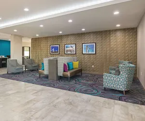 Photo 3 - La Quinta Inn & Suites by Wyndham Dallas - Wylie