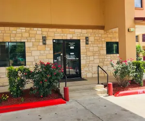 Photo 3 - Palace Inn Greenspoint