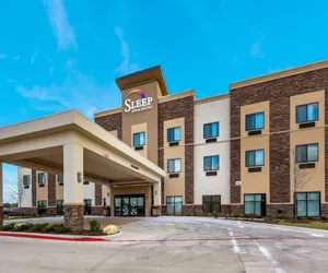 Photo 2 - Sleep Inn & Suites Fort Worth - Fossil Creek