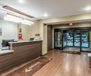 Photo 5 - Sleep Inn & Suites Fort Worth - Fossil Creek