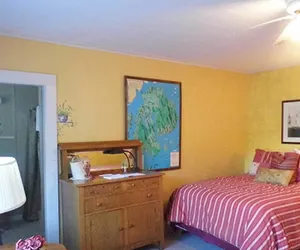 Photo 4 - Otter Creek Inn