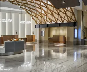 Photo 4 - Omni Louisville Hotel