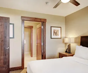 Photo 5 - Slopeside At Base Of Peak 8, Sleeps 6! 1 Bedroom Condo by RedAwning