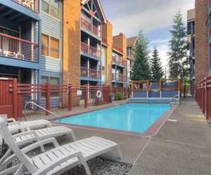 Photo 2 - Inviting Winter Hideaway - Walk To Apres-ski Fun Sleeps 4 1 Bedroom Condo by RedAwning