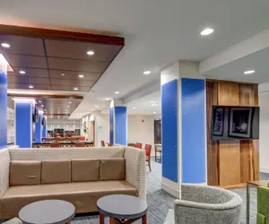 Photo 3 - Holiday Inn Express Fort Walton Beach Central by IHG