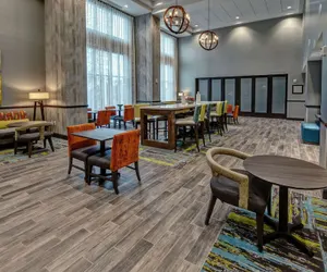 Photo 3 - Hampton Inn & Suites Nashville/Goodlettsville