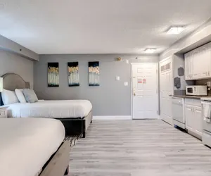 Photo 4 - StripViewSuites at Jockey Club