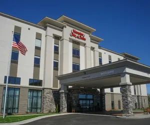 Photo 2 - Hampton Inn & Suites Forest City