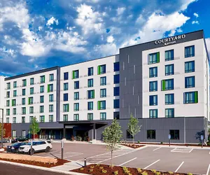 Photo 2 - Courtyard by Marriott Minneapolis West