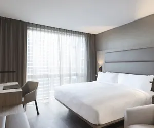Photo 5 - AC Hotel by Marriott Boston Cleveland Circle