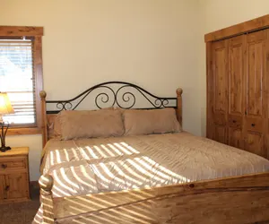 Photo 4 - Glenwood Canyon Resort