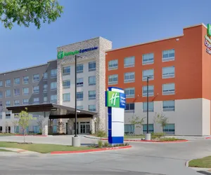 Photo 2 - Holiday Inn Express & Suites Dallas NW HWY - Love Field by IHG