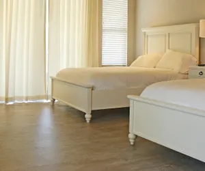 Photo 4 - Dolphin Point Villas