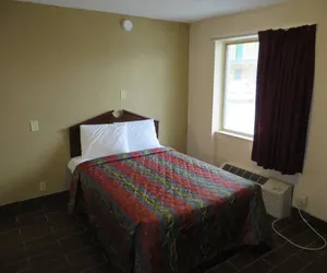 Photo 5 - Budgetel Inn & Suites