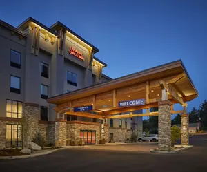 Photo 2 - Hampton Inn & Suites Roseburg