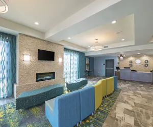 Photo 3 - Comfort Inn & Suites Oklahoma City near Bricktown