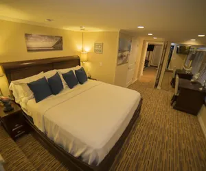 Photo 3 - houseboat