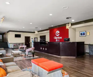 Photo 4 - Clarion Inn Falls Church - Arlington