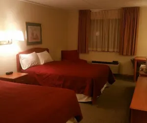 Photo 5 - Bent Fort Inn