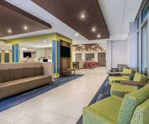 Photo 4 - Holiday Inn Express And Suites Lake Havasu - London Bridge, an IHG Hotel