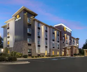 Photo 2 - La Quinta Inn & Suites by Wyndham Greenville Woodruff Rd.