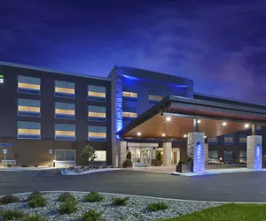 Photo 2 - Holiday Inn Express Grand Rapids Airport North, an IHG Hotel