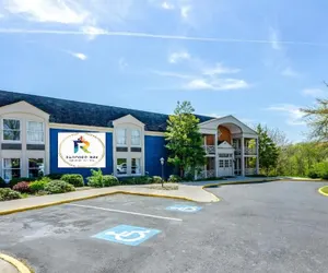 Photo 2 - Radford Inn