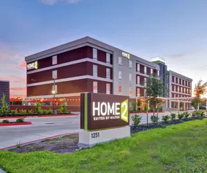 Photo 2 - Home2 Suites by Hilton La Porte