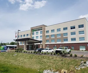 Photo 2 - Holiday Inn Express & Suites Nashville North - Springfield by IHG