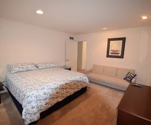 Photo 4 - Tunnel Avenue 14106 2 Bedroom Home by RedAwning