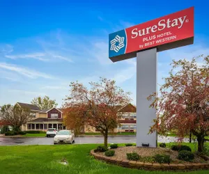 Photo 2 - SureStay Plus Hotel by Best Western Auburn