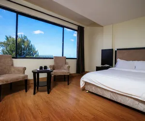 Photo 4 - Gold Beach Hotel