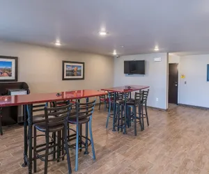 Photo 4 - My Place Hotel - Colorado Springs, CO
