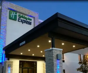 Photo 2 - Holiday Inn Express & Suites Oklahoma City Airport by IHG