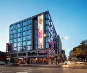 Photo 2 - Moxy Chicago Downtown