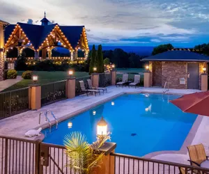 Photo 2 - Aiden by Best Western Warm Springs Hotel and Event Center