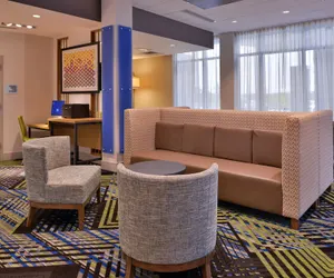 Photo 4 - Holiday Inn Express & Suites Marshalltown, an IHG Hotel