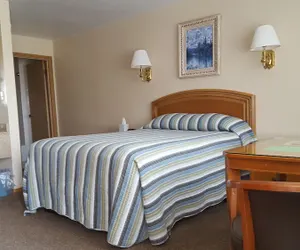 Photo 5 - Bristlecone Motel