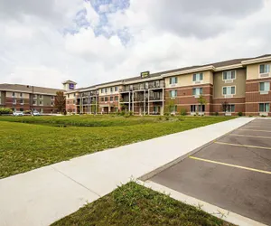 Photo 2 - MainStay Suites Madison - Monona
