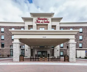 Photo 2 - Hampton Inn & Suites Allen Park