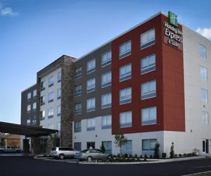 Photo 2 - Holiday Inn Express and Suites West Memphis, an IHG Hotel