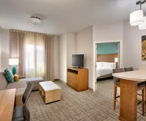 Photo 4 - Staybridge Suites Gainesville I-75, an IHG Hotel