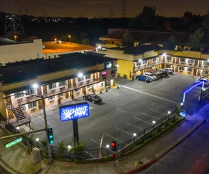 Photo 2 - Starlight Inn South El Monte