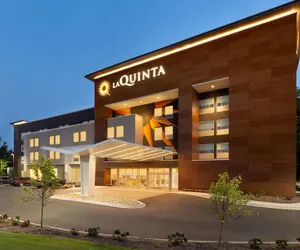 Photo 2 - La Quinta Inn & Suites by Wyndham Rock Hill